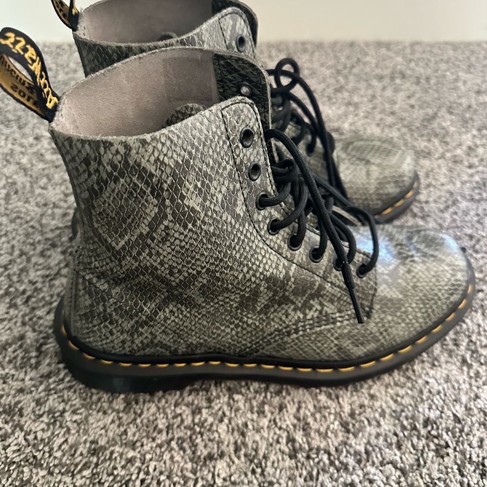 RARE! Dr. Martens 1460 Pascal Viper boots